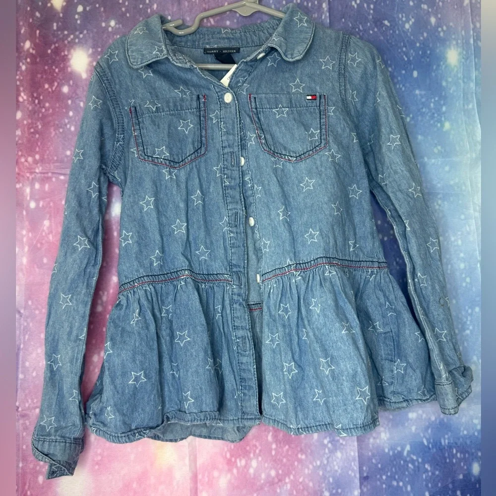 Girls Tommy Hilfiger button down shirt 🛍